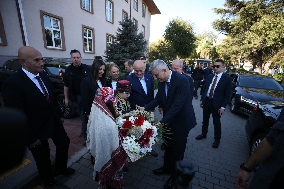 kemal memisoglundan onemli degerlendirmeler kendi ilacini uretebilen bir ulke haline gelecegiz 0 g6s9Q17b