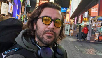 kendisinden haber alinamayan turk bilim insaninin abdde gozaltinda oldugu ogrenildi 2P454Mul