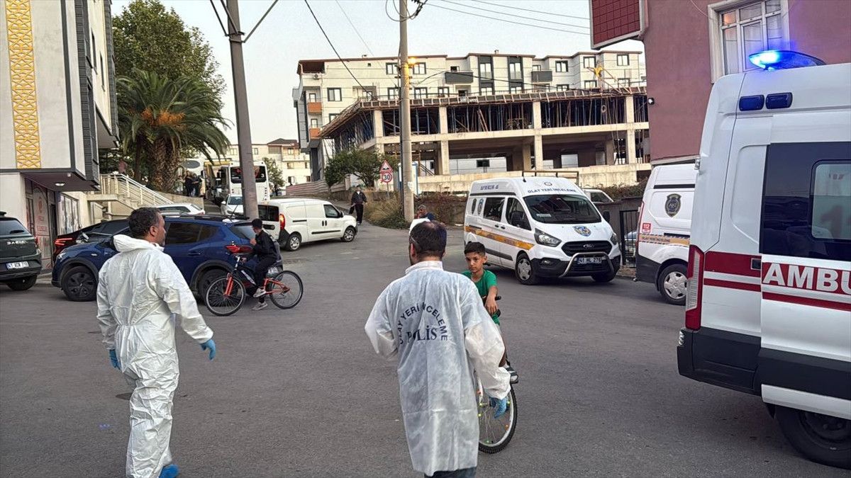 kocaelide anne ve 5 yasindaki kizinin curumus cesetleri bulundu 1