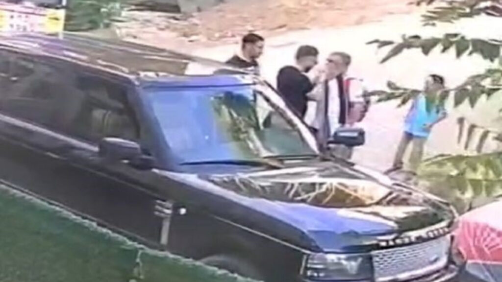 kocaelide babaya tokat atan sahsin ayni gun baska bir surucuyu silahla tehdit ettigi ortaya 7YNIA6Gf