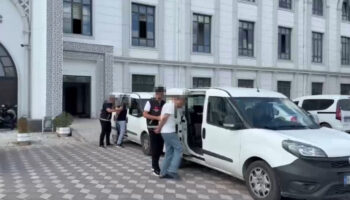 kocaelide kiraladiklari otomobilin anahtarini kopyaladilar teslim ettikten sonra caldilar Dvat23HS