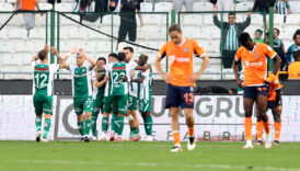 konyaspor basaksehir karsisinda iki golle guldu 3RIja8i2
