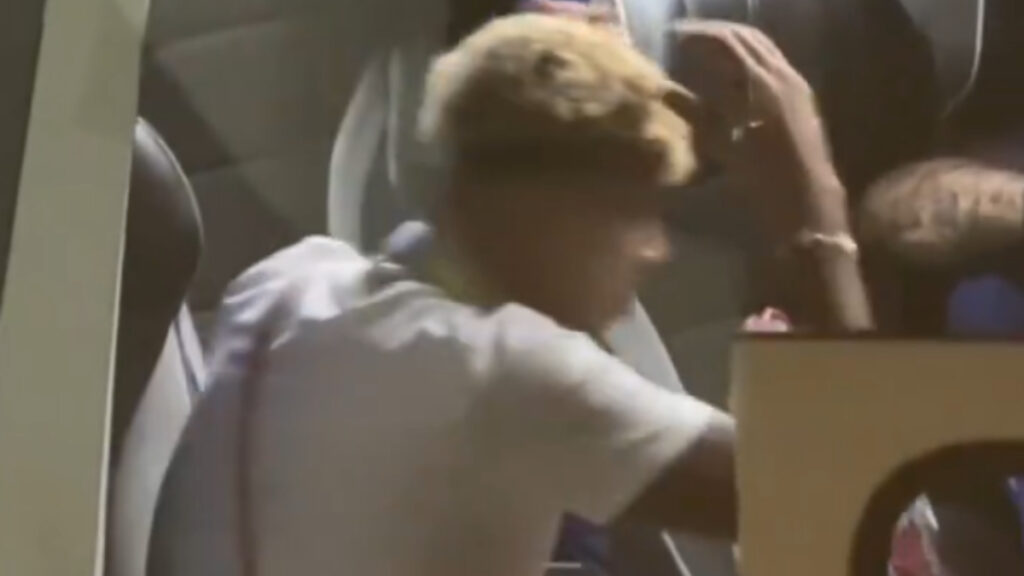 lamine yamal pasaportunu kaybetti 6BgxWNZX