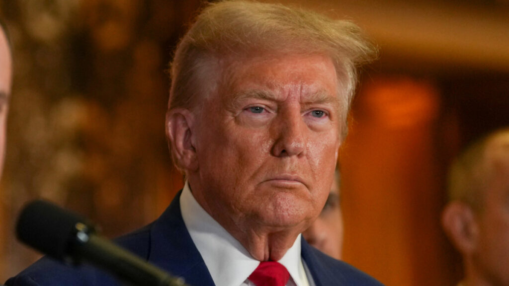 mahkemeden karar cikti trump tecavuz davasinda 833 milyon dolar tazminat odeyecek bDZRgcpw