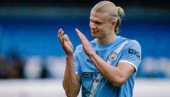 manchester city burnleyi evinde dagitti ya55D6C2