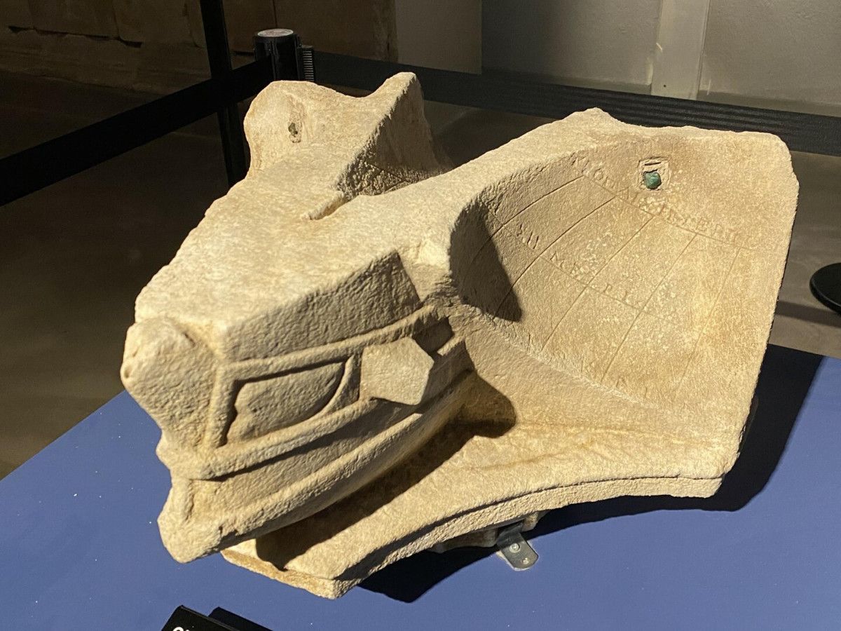 manisada bulunan aigai antik kentinde 2 bin 200 yillik gunes saati bulundu 1