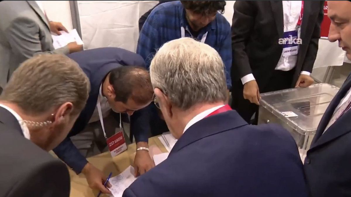 mansur yavas oyunu kullandi tek aday oldugu icin kolay oldu 0 4ekbmqLE