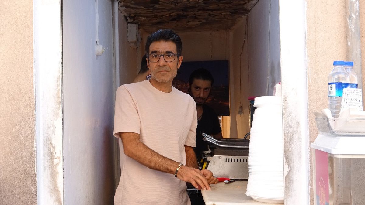 mardinde 3 metrekarelik dukkanla cocuklarini okuttu 5 BGdAaieA