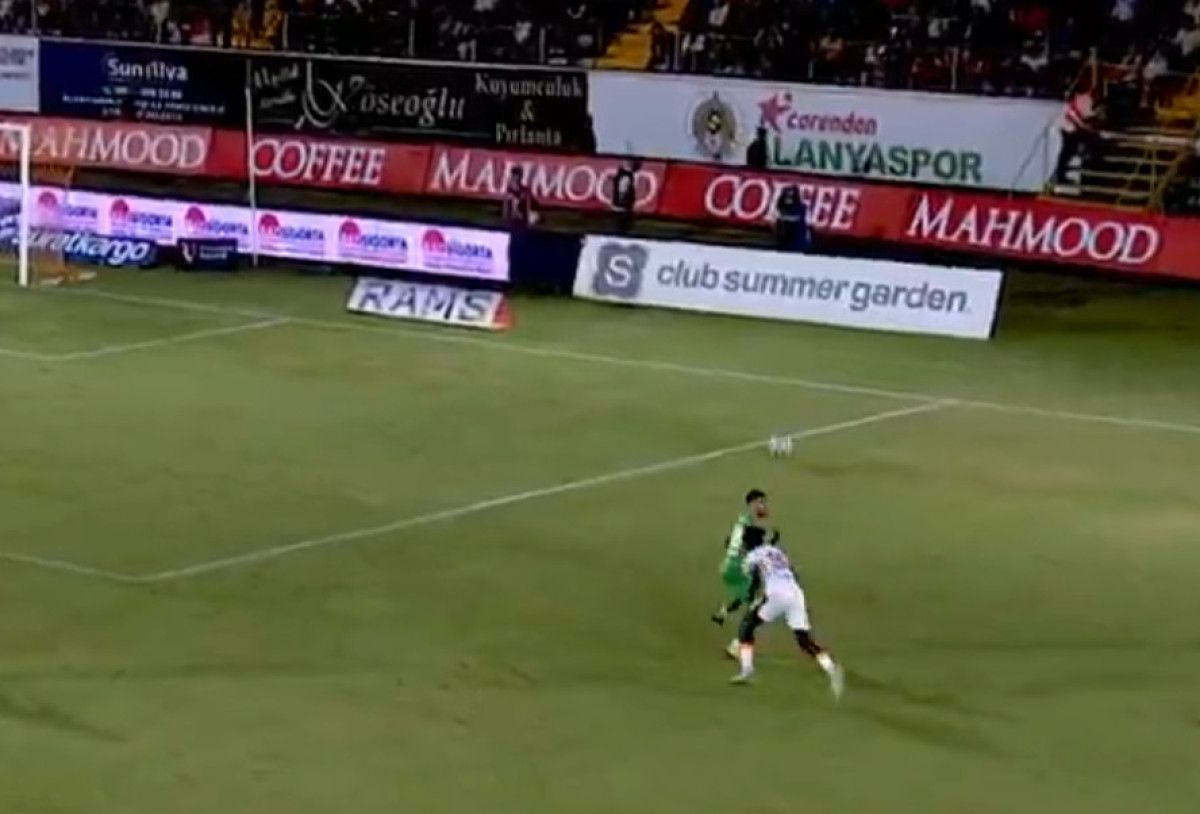 mauro icardiden alanyaspora sik gol 1 LItqEWQ5