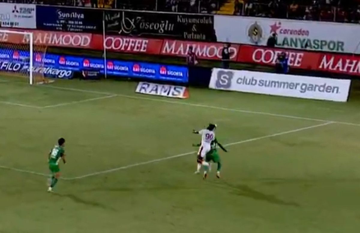 mauro icardiden alanyaspora sik gol 3 Qn4zUCEg