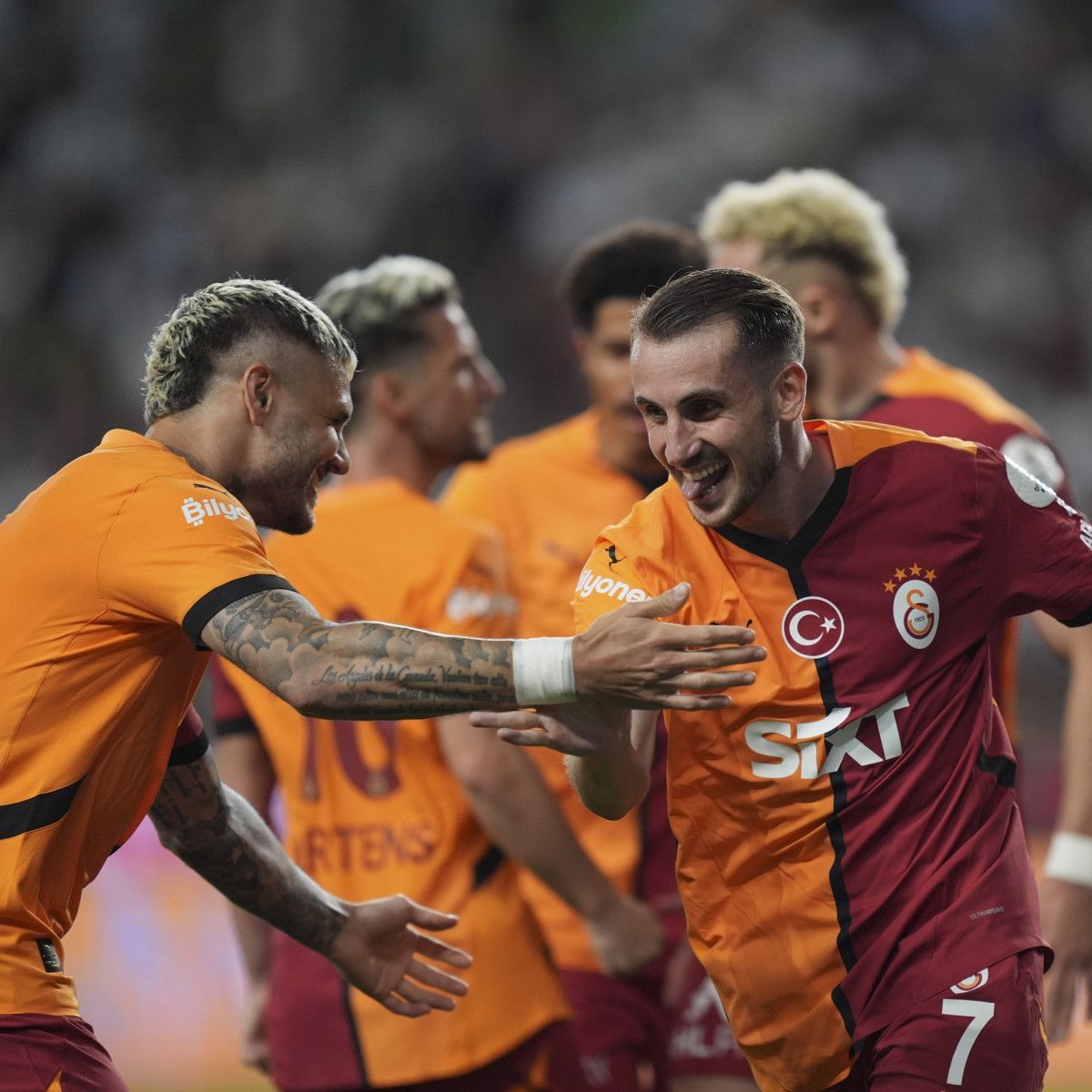 mauro icardiden kerem akturkogluna gonderme 2 rF2OT6LU