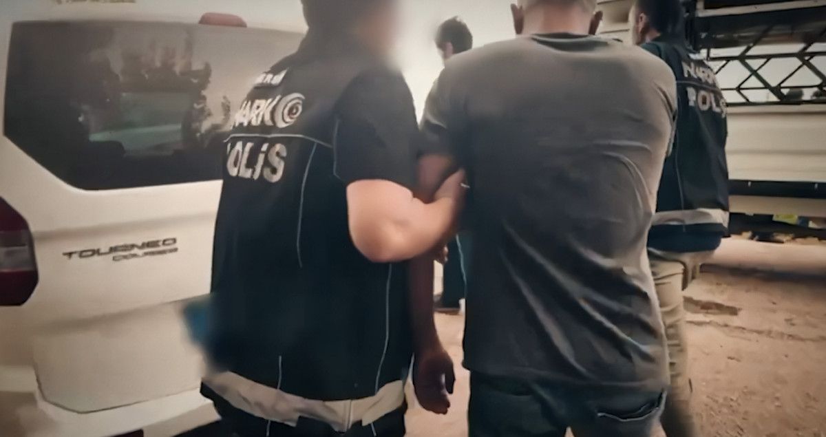 mersinde uyusturucu operasyonu 8 kisi yakalandi 3 CNe9dqiA