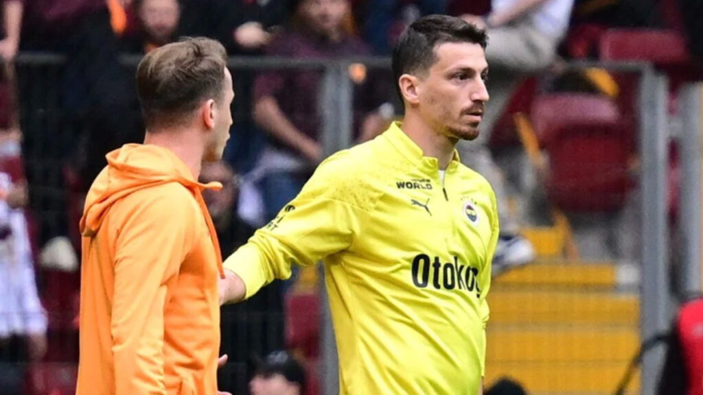 mert hakan yandas kerem akturkoglu paylasimini sildi zQ78aeCY