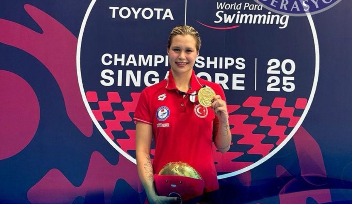 milli sporcu defne kurt rekor kirarak dunya sampiyonu oldu 0 f5ZjBRw4