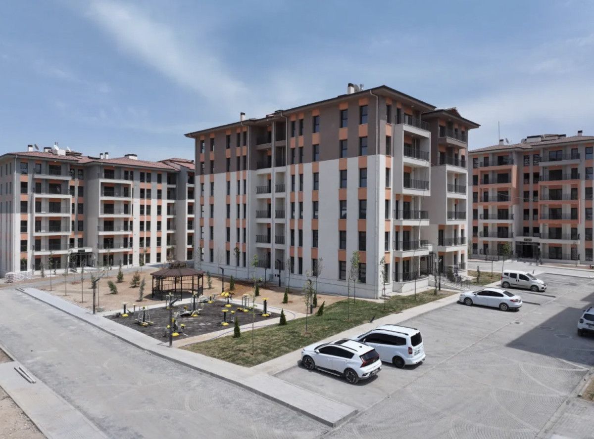 murat kurum asrin insasinda 300 bin yuva tamam 3 r43CDk7q