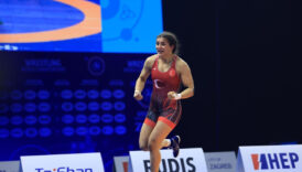 nesrin bas dunya gures sampiyonasinda gumus madalya kazandi JCVHs2Oc