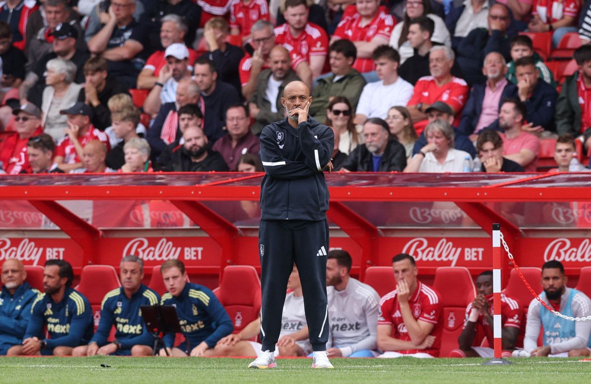 nottingham forestta santo donemi sona erdi jose mourinho adaylar arasinda 1