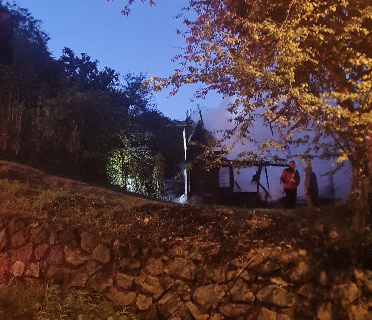 orduda korkutan ev yangini 0