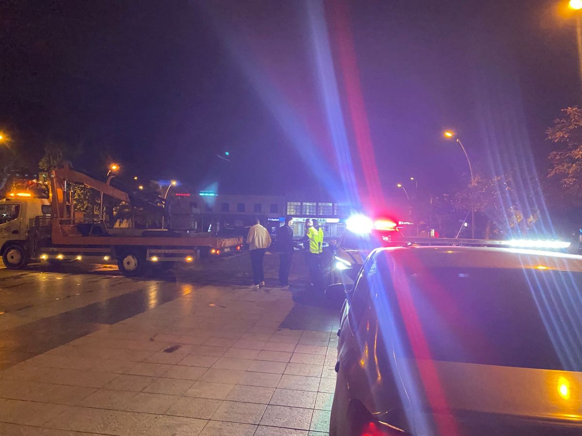 sakaryada araciyla sus havuzuna giren alkollu surucu sucu navigasyona atti 1 G2zcG3vV