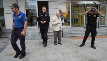 samsunda telefon dolandiricilarini tuzagina dusen yasli adam 170 bin tlsini kaptirdi ZVZZsVuA