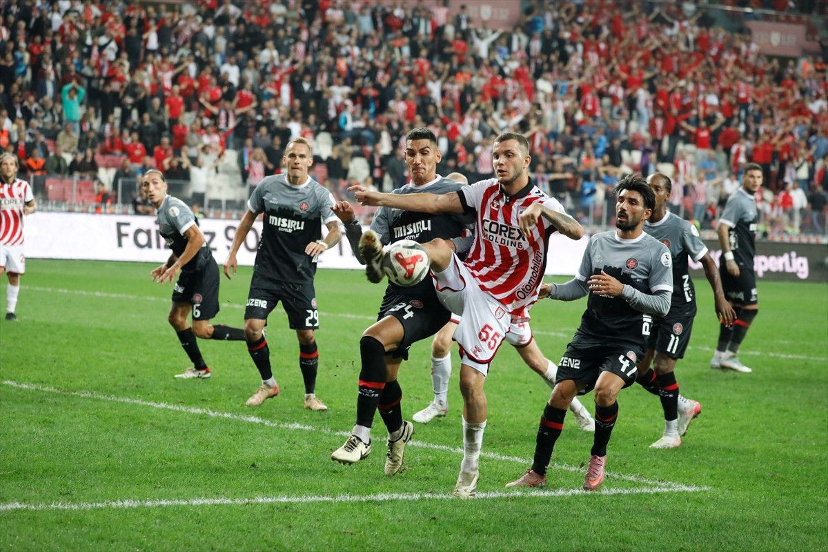 Samsunspor, Fatih Karagümrük'ü son dakika golüyle yendi 3 samsunspor fatih karagumruku son dakika goluyle yendi 2 XOUQAR9K