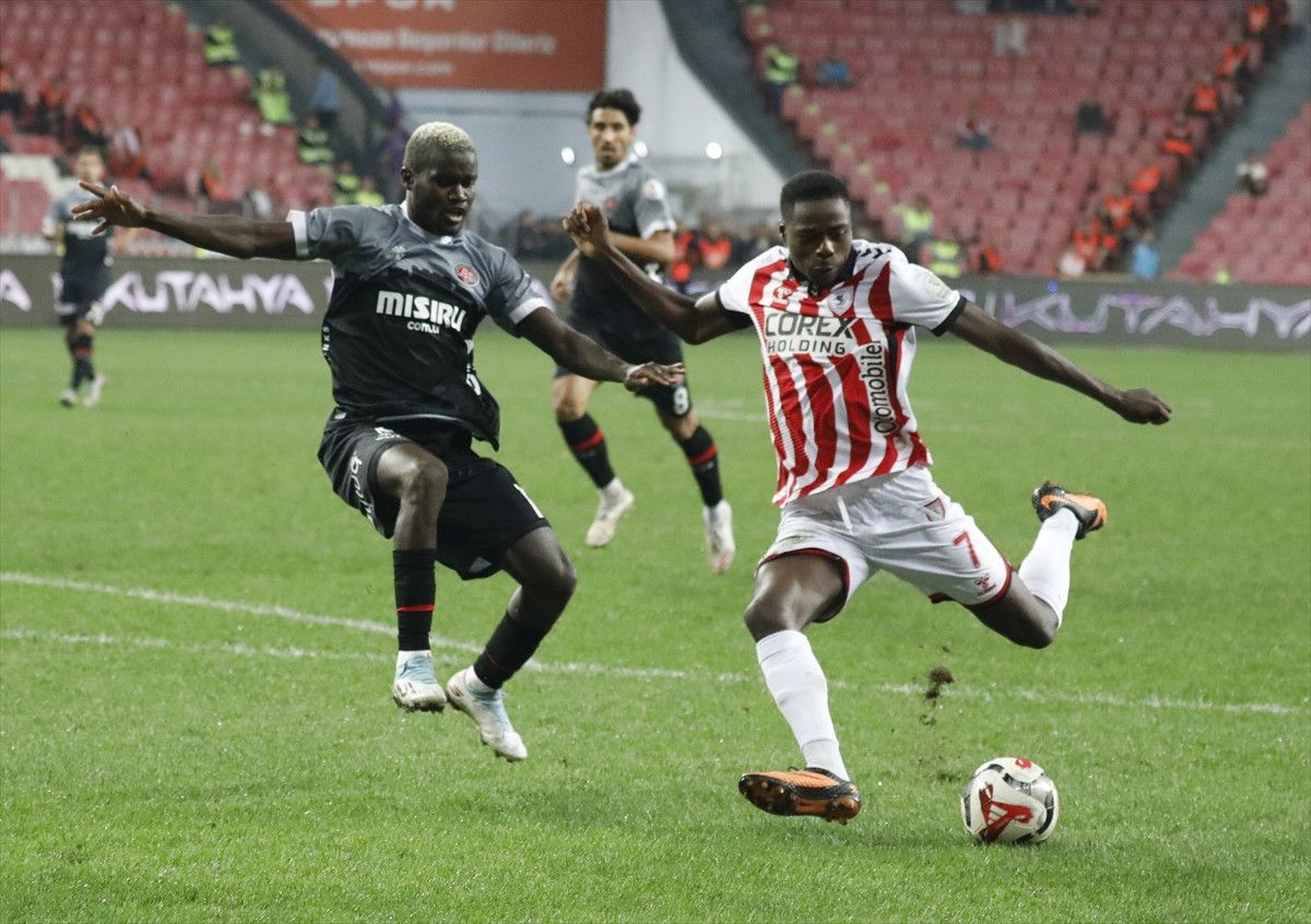 Samsunspor, Fatih Karagümrük'ü son dakika golüyle yendi 5 samsunspor fatih karagumruku son dakika goluyle yendi 4 73YsQh3t