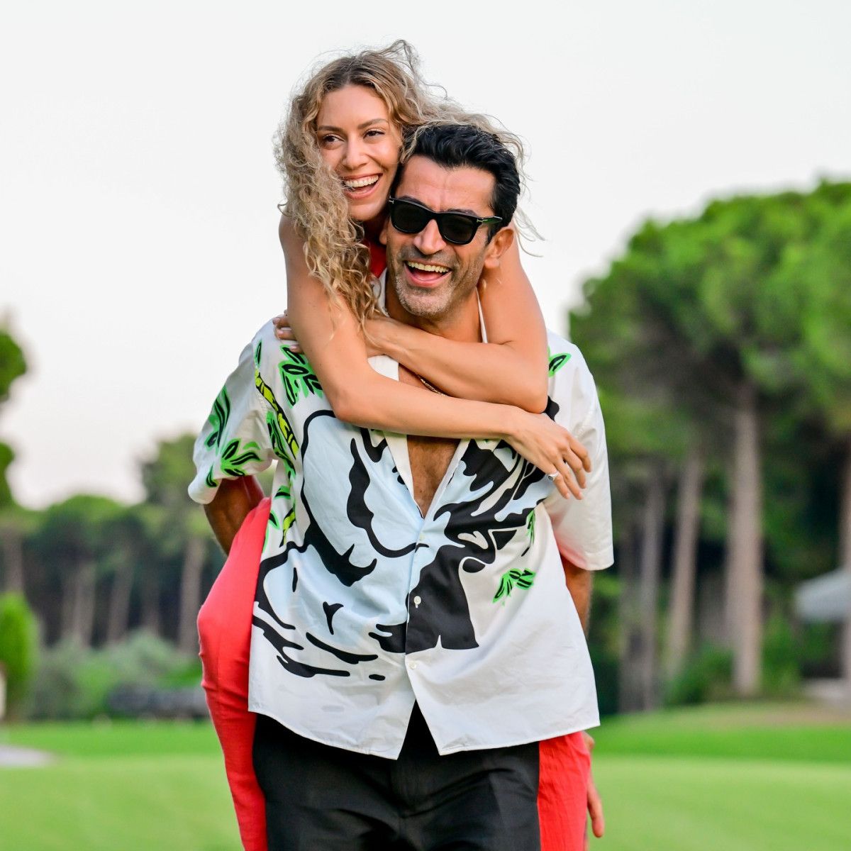 sinem kobalin kardesi kerem kobal evlendi guzel oyuncu esi kenan imirzalioglu ile karsilikli oynadi MuT3gmmP