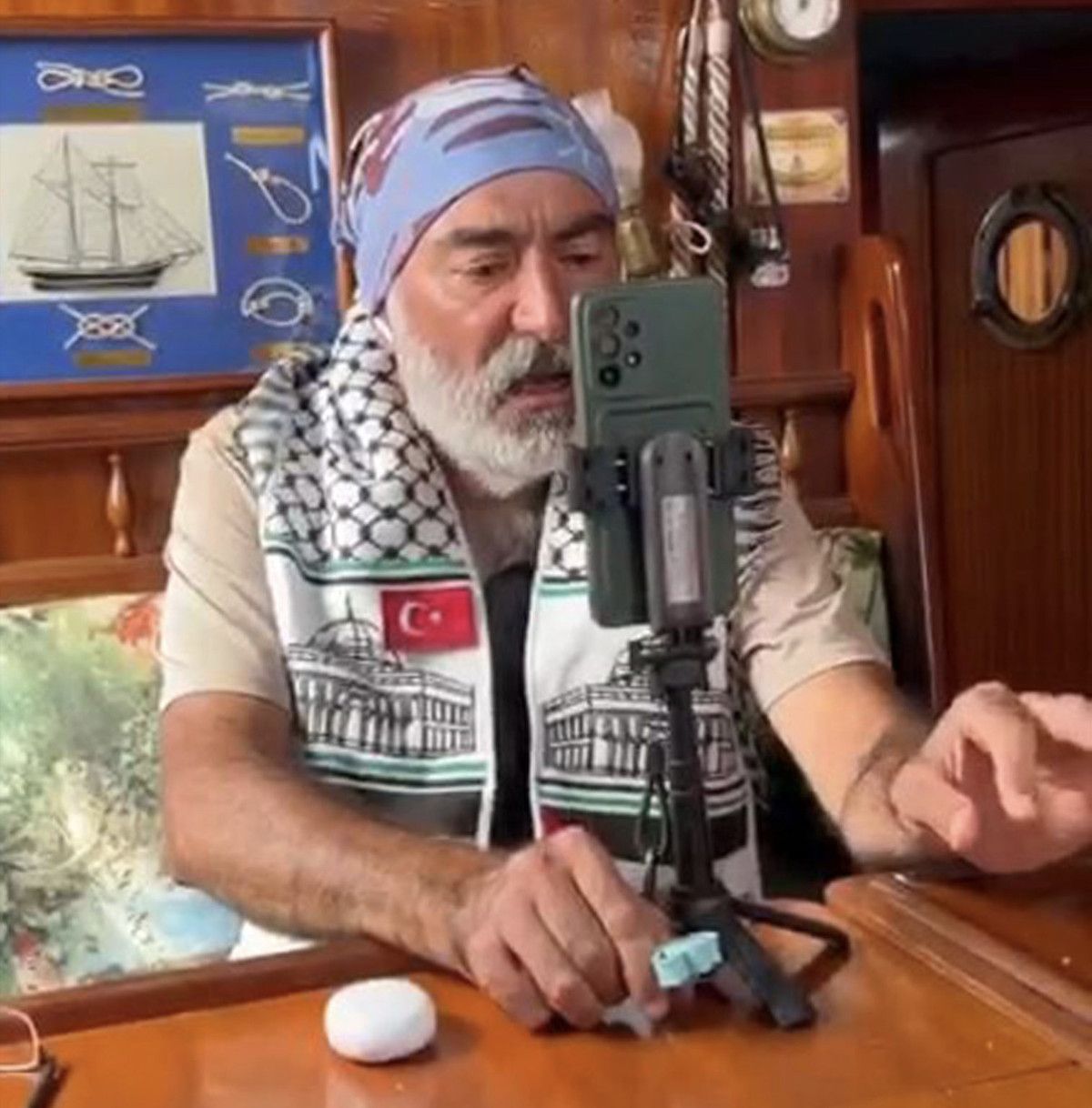 sumud filosundaki baba oglunun nikahina uzaktan baglandi 0 p6ZJpiy5