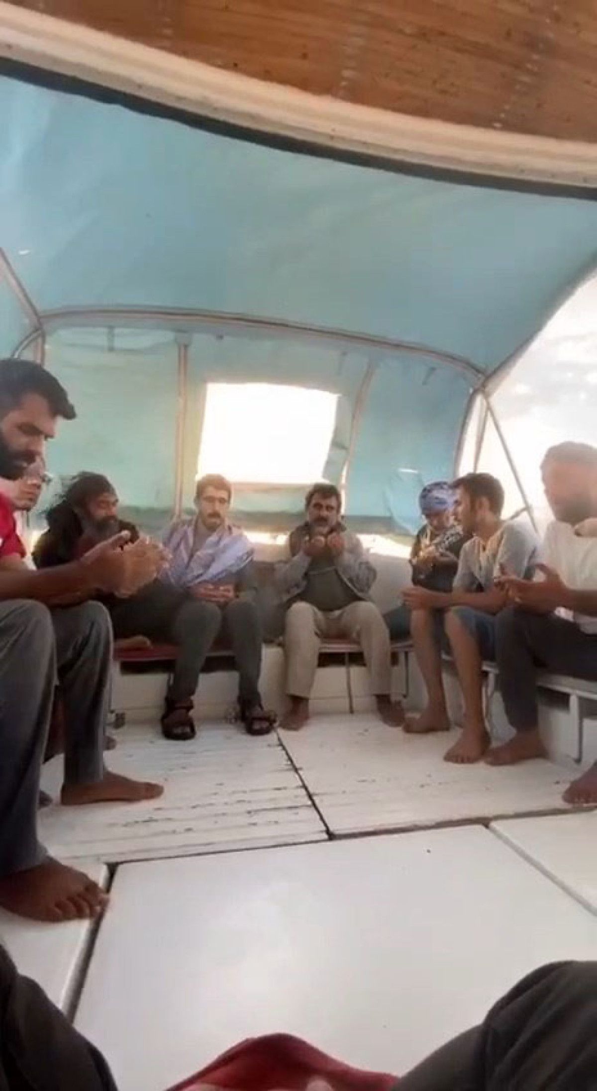 sumud filosundaki baba oglunun nikahina uzaktan baglandi 2 IRVpbqB4