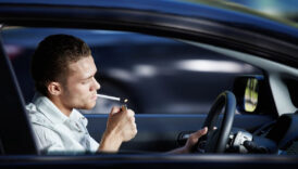 suruculer dikkat o ulkede harekete gecildi arabada sigara icmek yasaklaniyor FPlObZQb