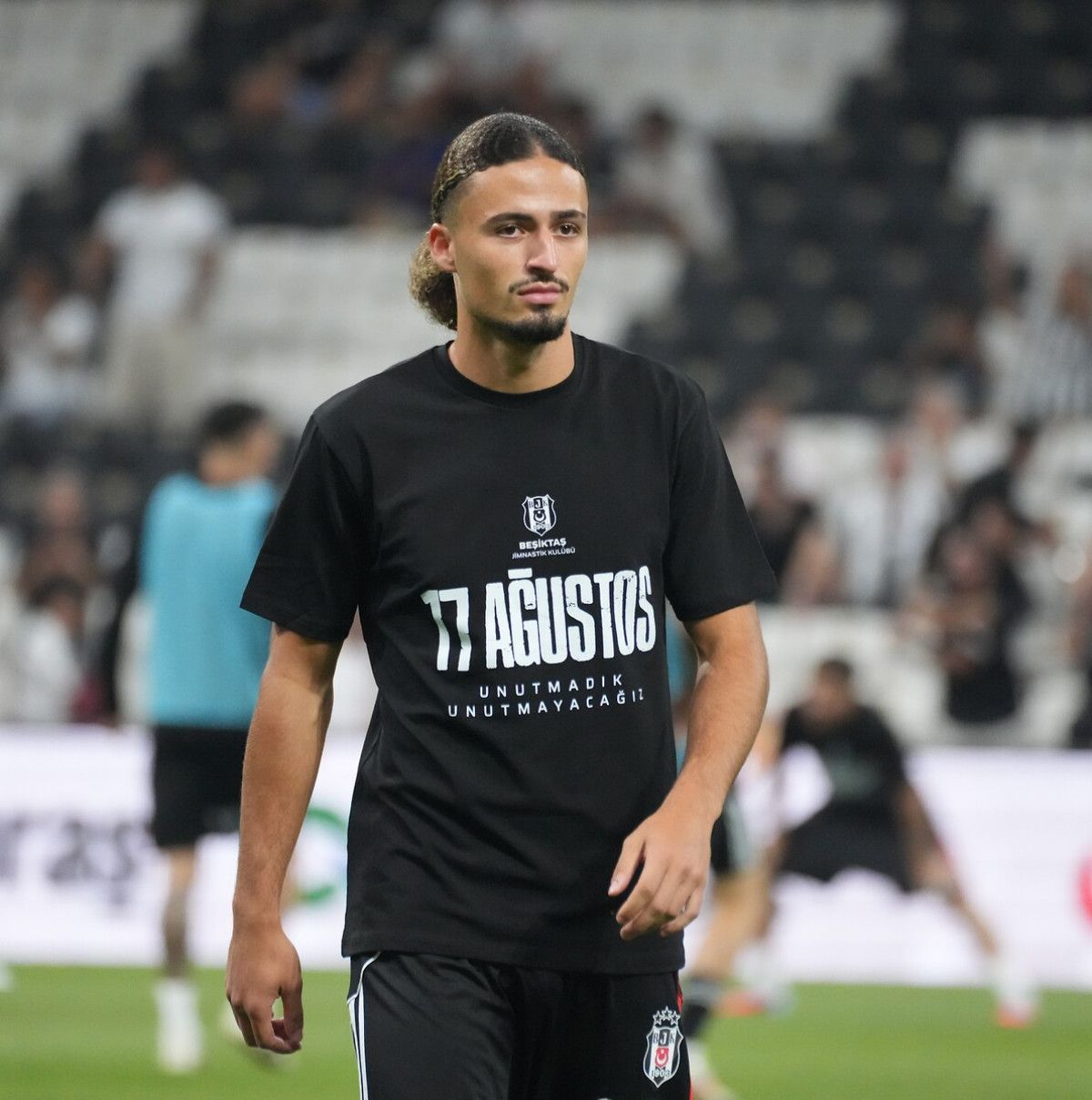 taylan bulut yerli stautusunde oynayacak 0 WVOWcP3R