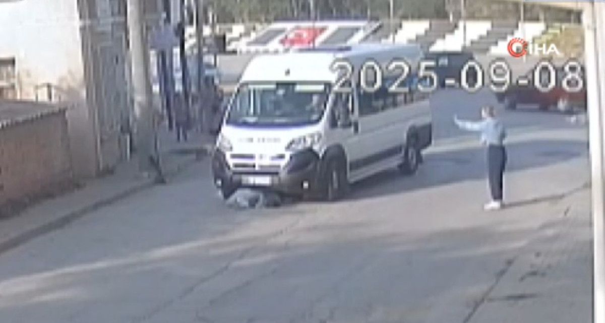 tekirdagda anne ve oglu isci servisinin altinda kaldi 0