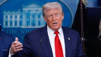 trump gozunu chicagoya dikti sinir disi kokusunu seviyorum 59KVLMA7