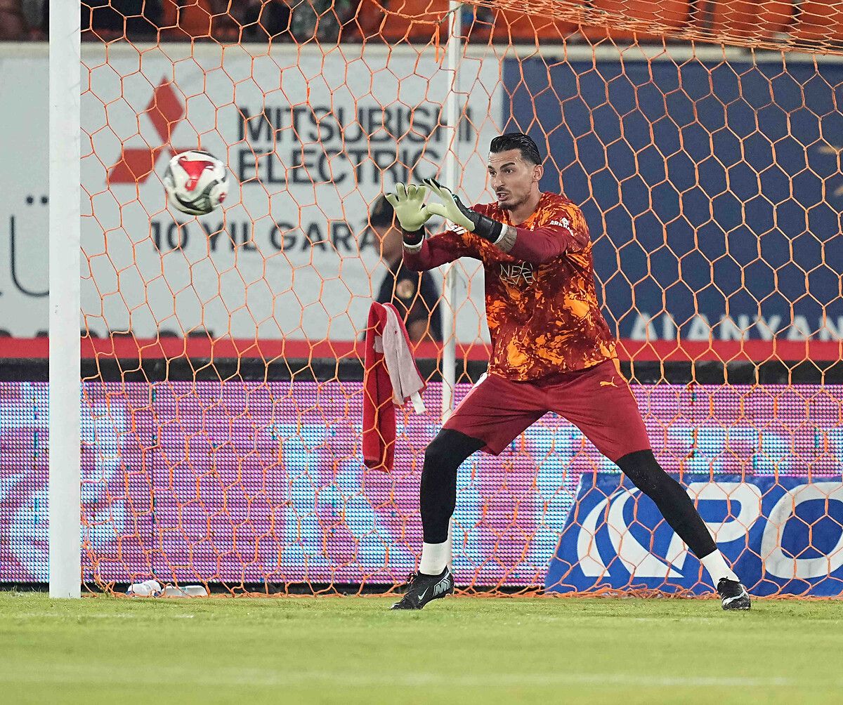 ugurcan cakir alanyaspor karsisinda yildizlasti 0 RX31dlC7