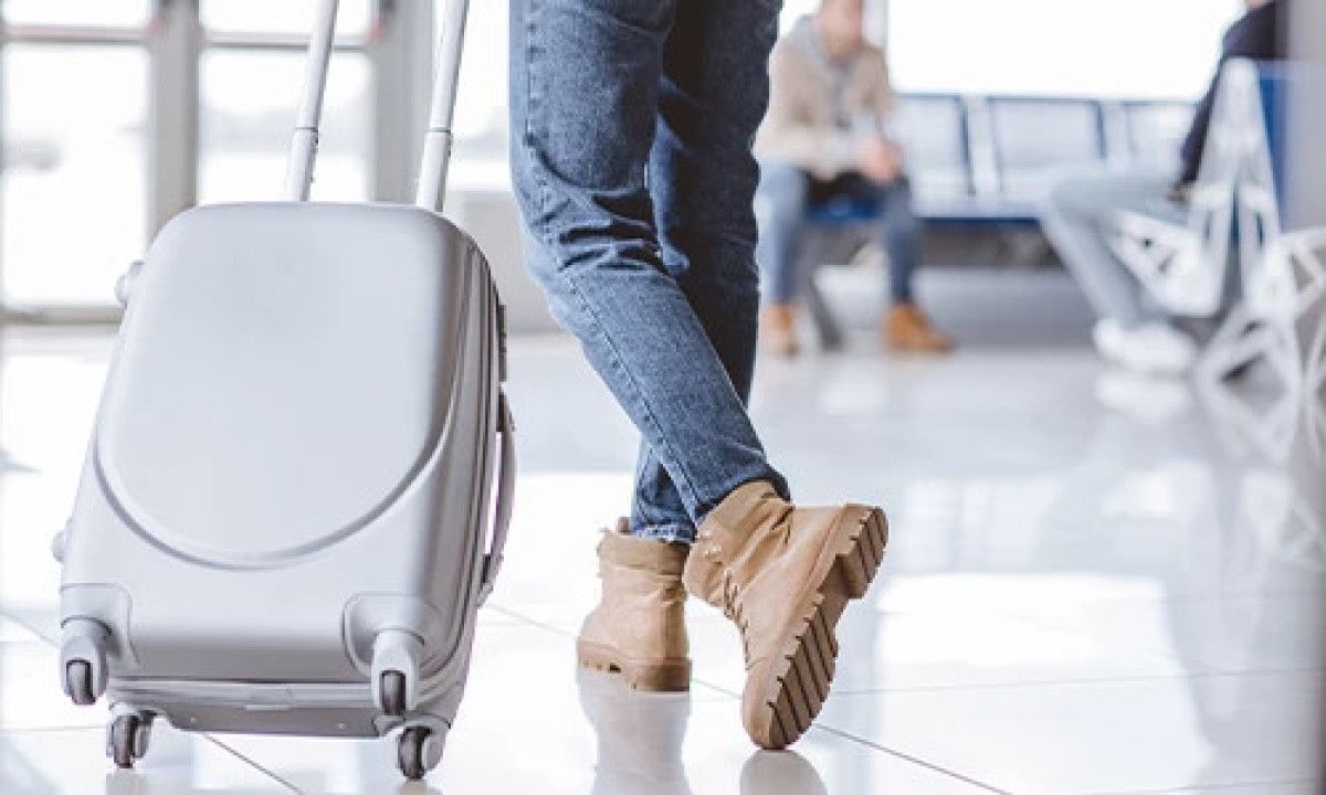 valizlerin tekerlerine elektrik bandi yapistirin o etkilerden faydalanin 0 vFZ7MjHt