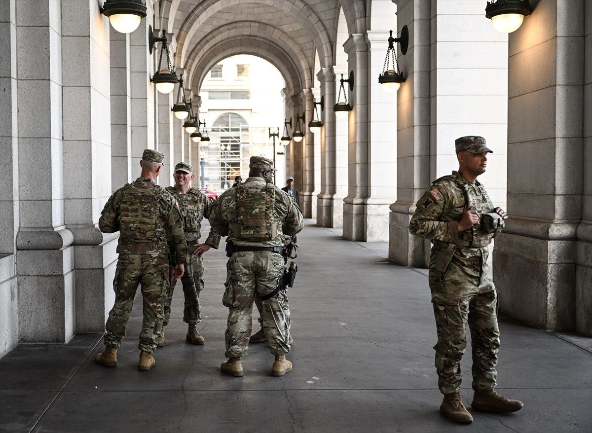 washingtondaki ulusal muhafizlarin gorev suresi uzatildi 1 OgkqKds8