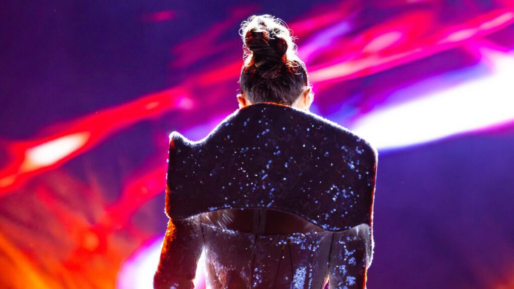 yanina giden markasini soruyor sarkici sila guzel kokan parfumunun sirrini verdi 8442SCFu