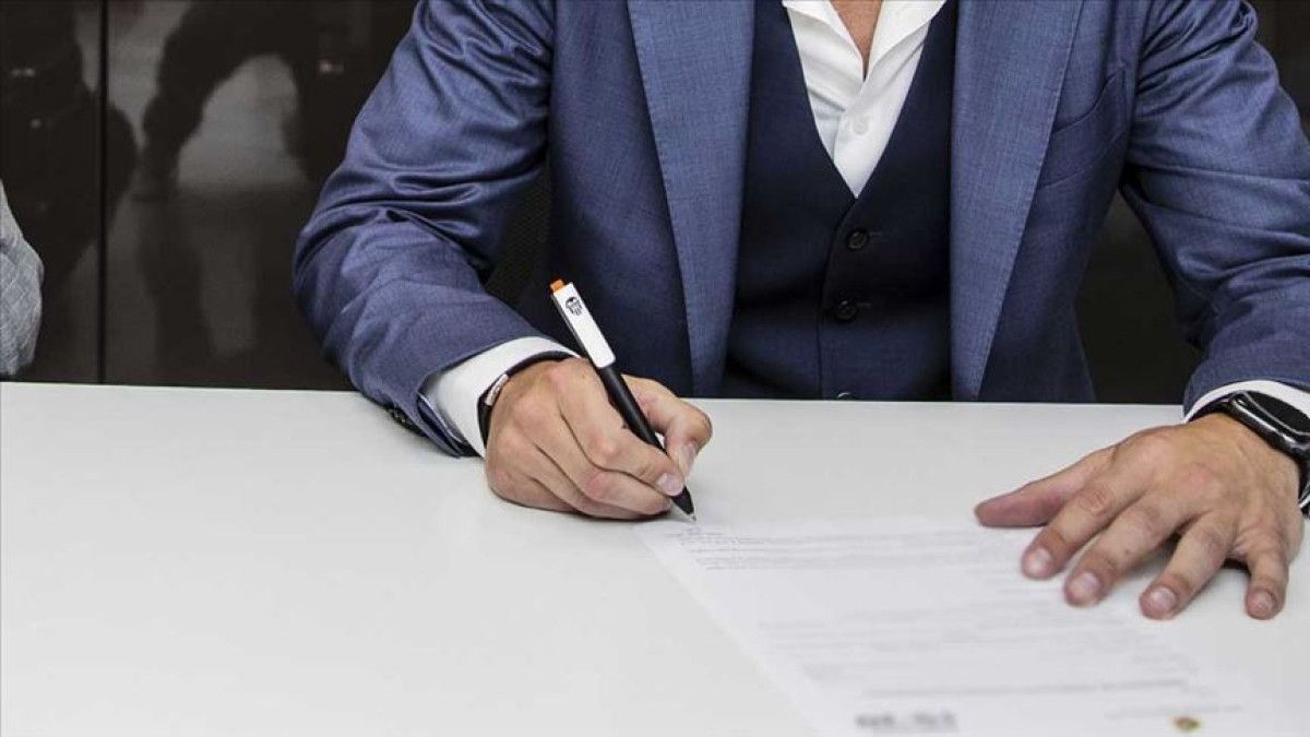 yaz transfer doneminde harcama rekoru kirildi 0 Z7JGViTq