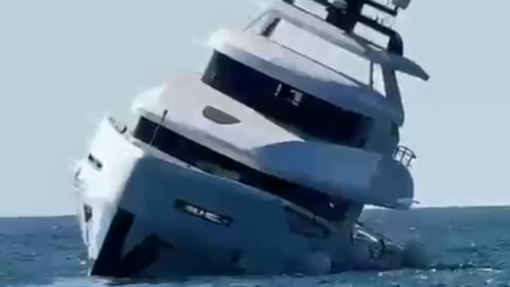 zonguldakta luks yat denize indirildikten 15 dakika sonra batti eLIpbDXC