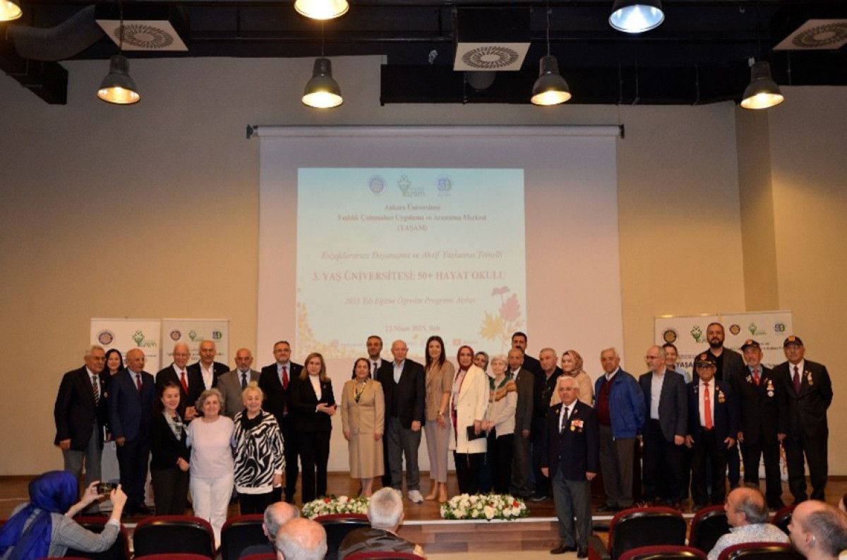 ankara universitesinden 50 hayat okulu yaslilar yapay zekayla yeni caga hazirlaniyor 1 4u7BTsAQ
