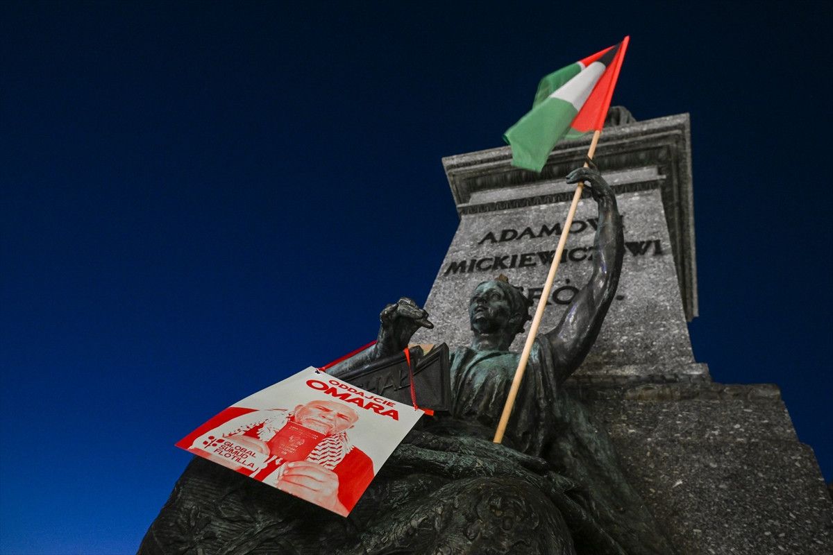 Avrupa’da İsrail’e Sumud Filosu tepkisi: Binlerce kişi sokaklara döküldü 6 avrupada israile sumud filosu tepkisi binlerce kisi sokaklara dokuldu 5 4GXpRWZZ