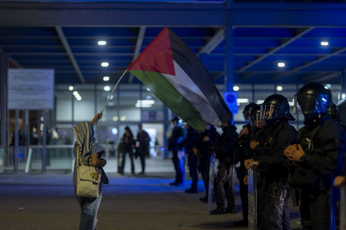 Avrupa’da İsrail’e Sumud Filosu tepkisi: Binlerce kişi sokaklara döküldü 10 avrupada israile sumud filosu tepkisi binlerce kisi sokaklara dokuldu 9