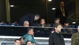 Bakan Bak ile Montella, Fenerbahçe - Nice maçını izledi 10 bakan bak ile montella fenerbahce nice macini izledi IHTyaW9t