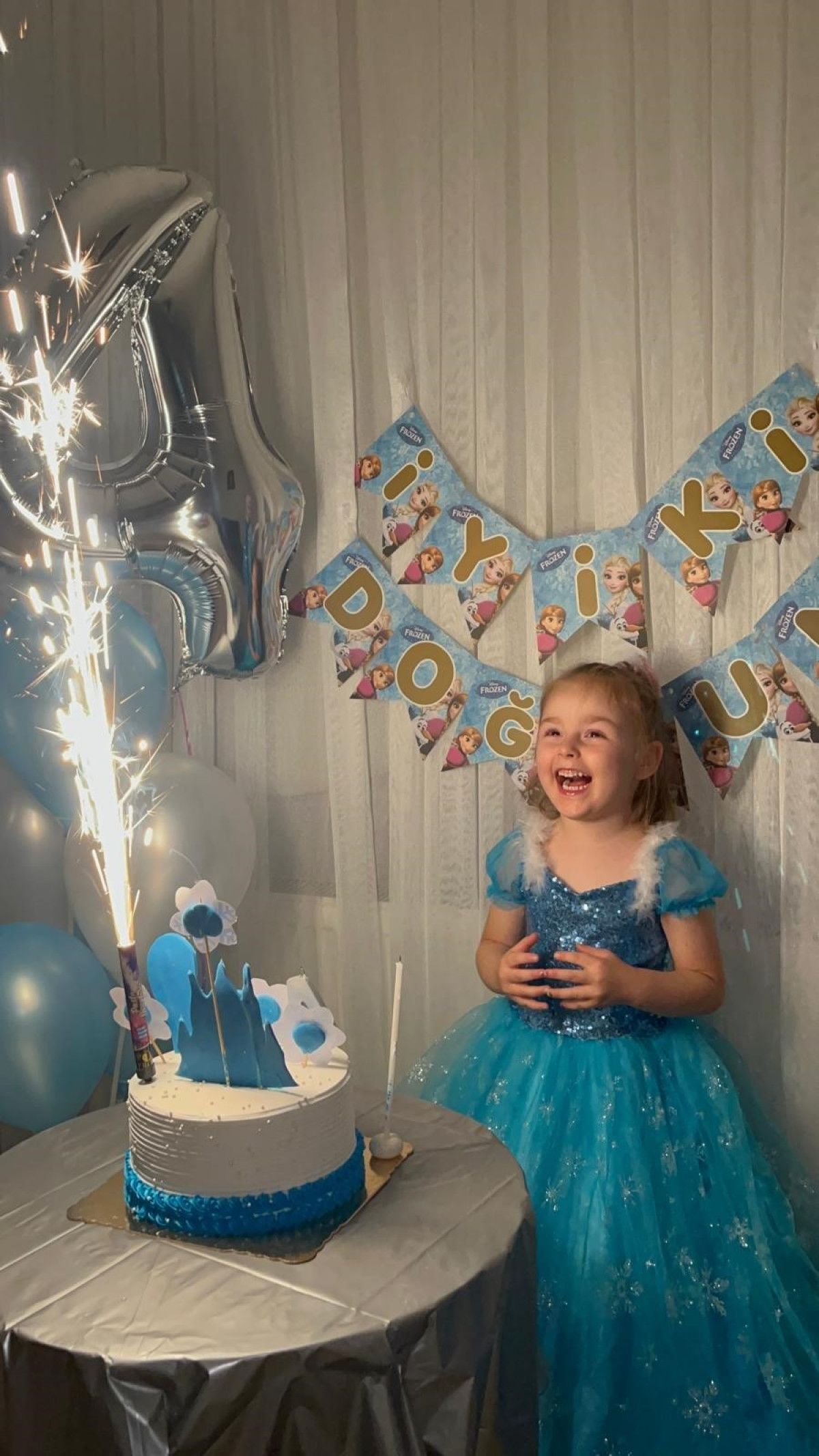 bursada bogularak can veren berrayi okula geldi gibi gosterdiler 7 V9biPjrO