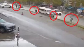 bursada kamyonetin carptigi minibus yayalarin uzerine savruldu cRimufDK