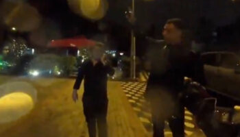 cagdas atanla kurye arasinda gulumseten diyalog sikilinca ara beni LuUCSXMB