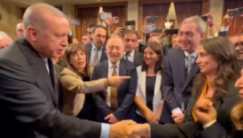 cumhurbaskani erdogan dem parti heyetinin masasini ziyaret etti My22AbRq