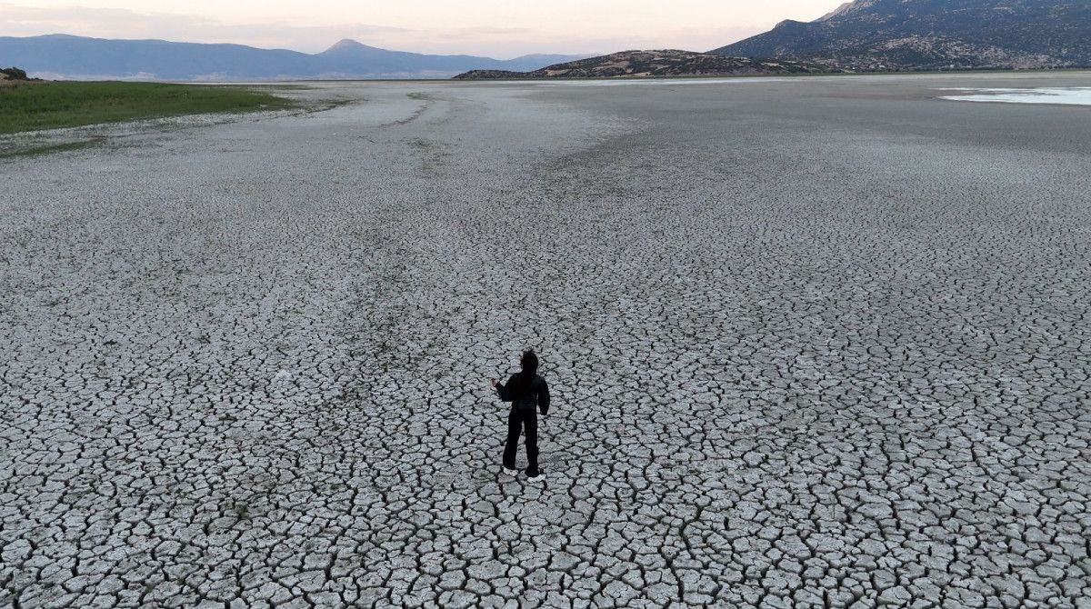 Eğirdir Gölü'nde tarihi kuraklık: İkiye bölündü 6 egirdir golunde tarihi kuraklik ikiye bolundu 5 gcimE4hn