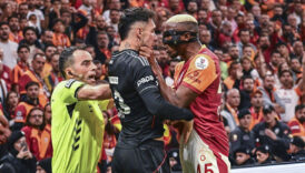 galatasaray besiktas derbisinde gerginlik osimhen emirhanin bogazini sikti DRmZ46iH