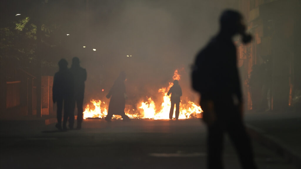 gurcistanda protestoda arbede 21 polis ve 6 gosterici yaralandi U3kE3jLq